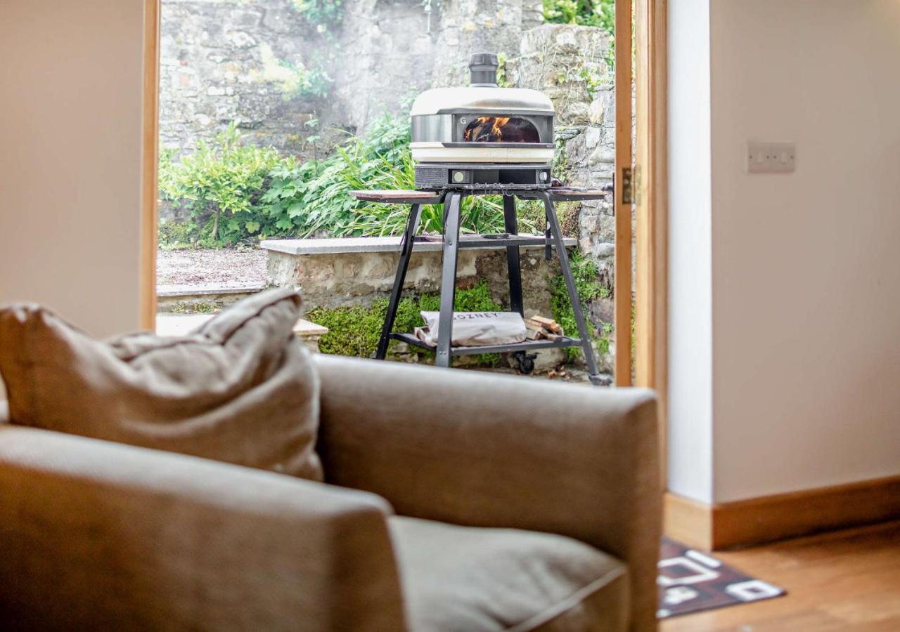 St Helens Chapel Cottage Кройд Екстериор снимка