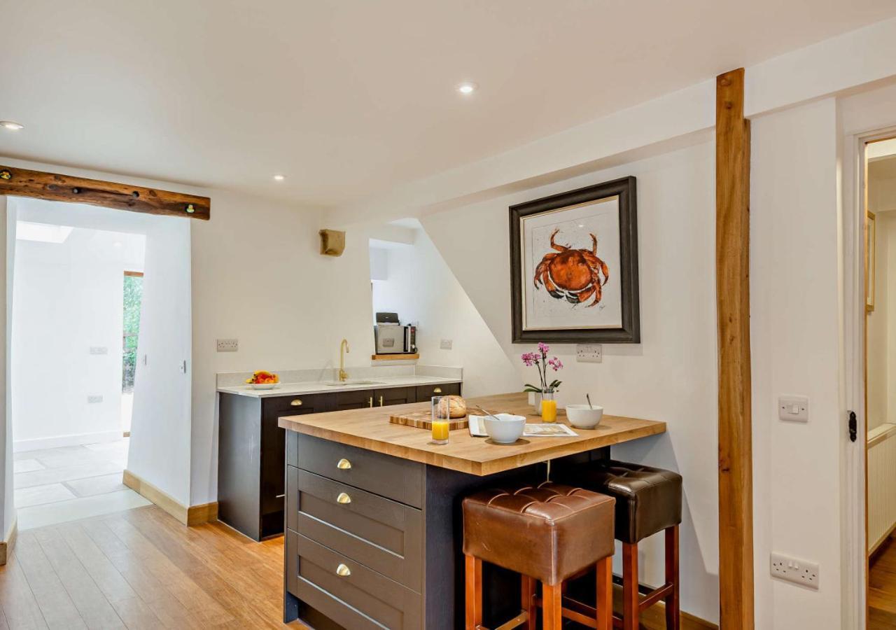 St Helens Chapel Cottage Кройд Екстериор снимка