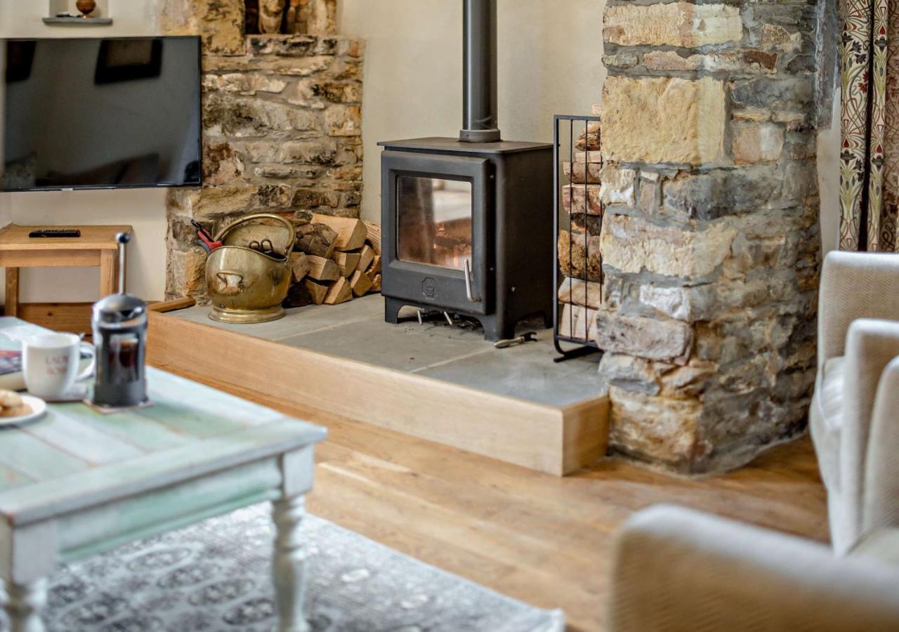 St Helens Chapel Cottage Кройд Екстериор снимка